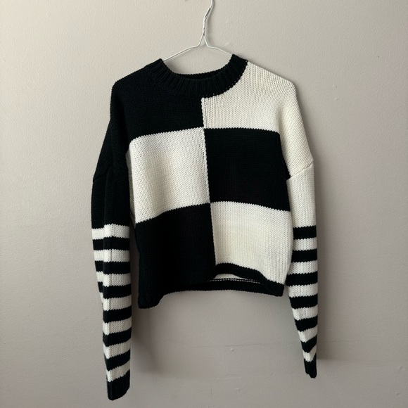 Steve Madden Knit Crewneck Sweater - Picture 3 of 7